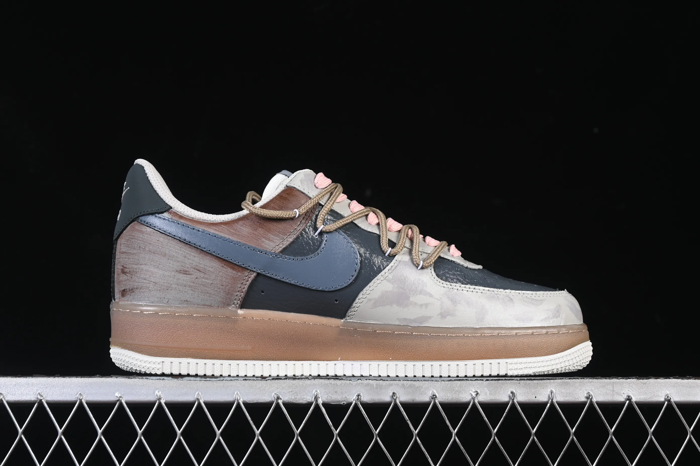 All categories Nk Air Force 1 Air Force series Nk Air Force 1 Low Air Force low-top Nike Air Force 1'07 Low "Mist Powder Diary" Hand-painted graffiti Mist powder diary Air Force 1 low-top casual sneakers CW1888-680